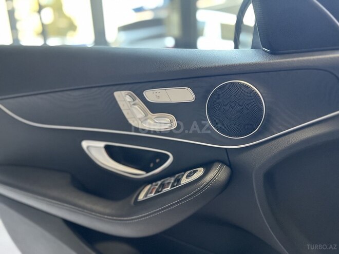 Mercedes C 300 2017, 70,000 km - 2.0 л - Bakı