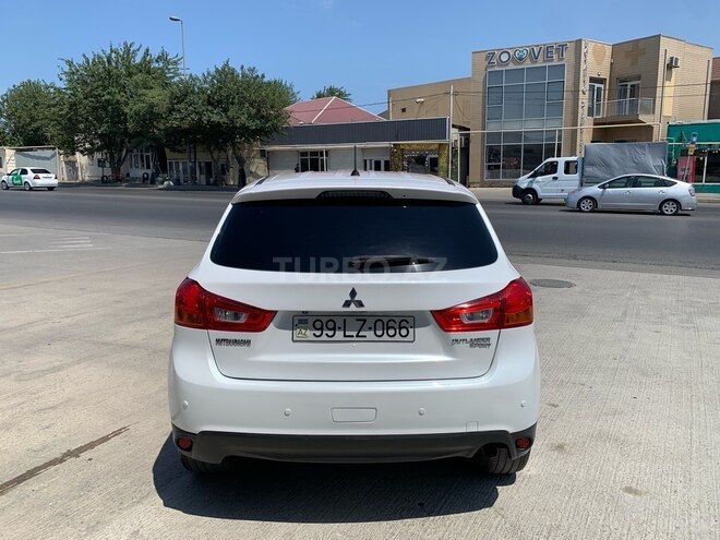Mitsubishi Outlander Sport 2015, 215,652 km - 2.0 л - Bakı