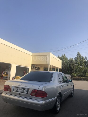 Mercedes E 200 1995, 450,000 km - 2.0 l - Yevlax