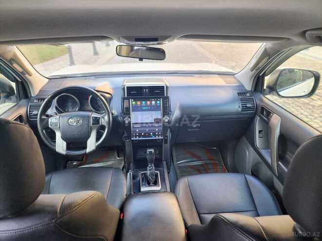 Toyota Land Cruiser Prado 2012, 244,000 km - 3.0 л - Bakı