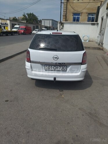 Opel Astra 2009, 600,120 km - 2.0 l - Bakı