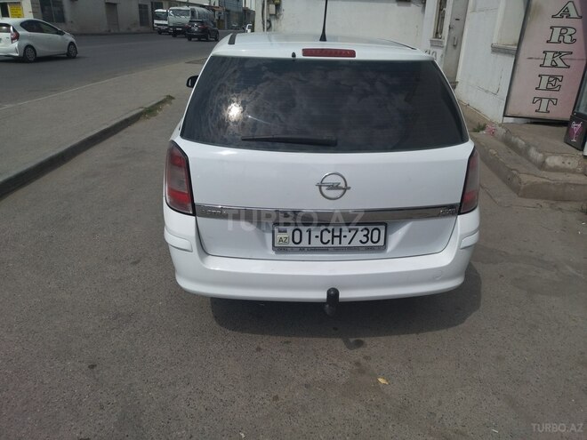 Opel Astra 2009, 600,120 km - 2.0 l - Bakı