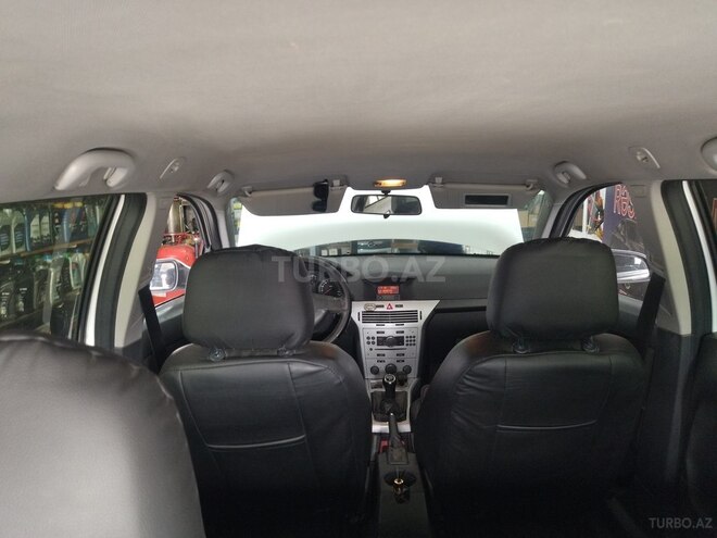 Opel Astra 2009, 600,120 km - 2.0 l - Bakı