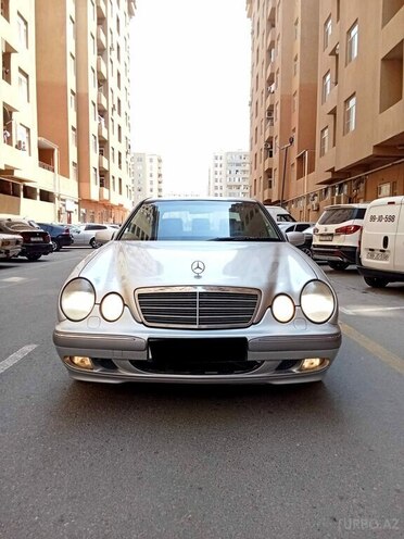 Mercedes E 240 2000, 267,845 km - 2.6 л - Bakı