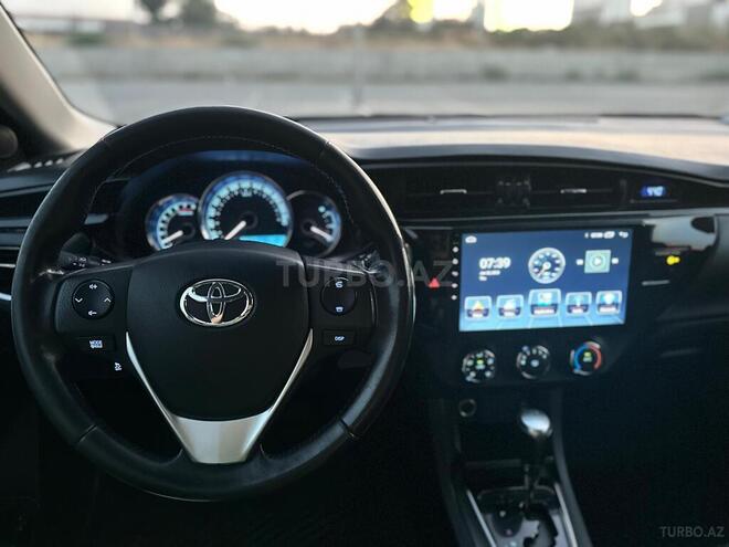 Toyota Corolla 2014, 197,000 km - 1.6 l - Bakı