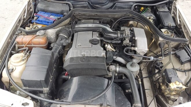 Mercedes E 220 1994, 502,888 km - 2.2 л - Balakən