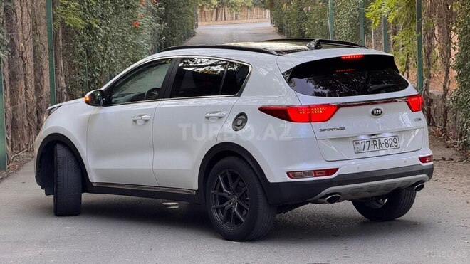 Kia Sportage 2017, 200,000 km - 2.0 l - Bakı