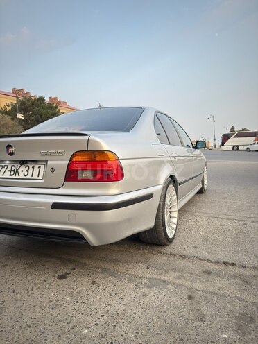 BMW 525 2001, 418,028 km - 2.5 l - Bakı