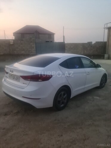 Hyundai Avante 2017, 174,000 km - 1.6 l - Bakı