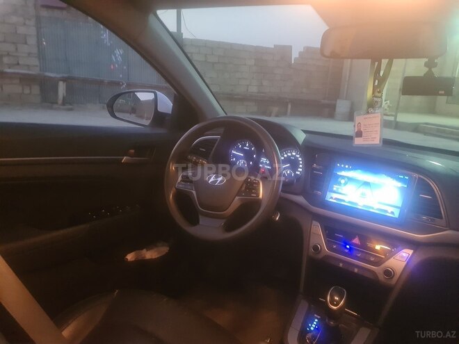 Hyundai Avante 2017, 174,000 km - 1.6 l - Bakı