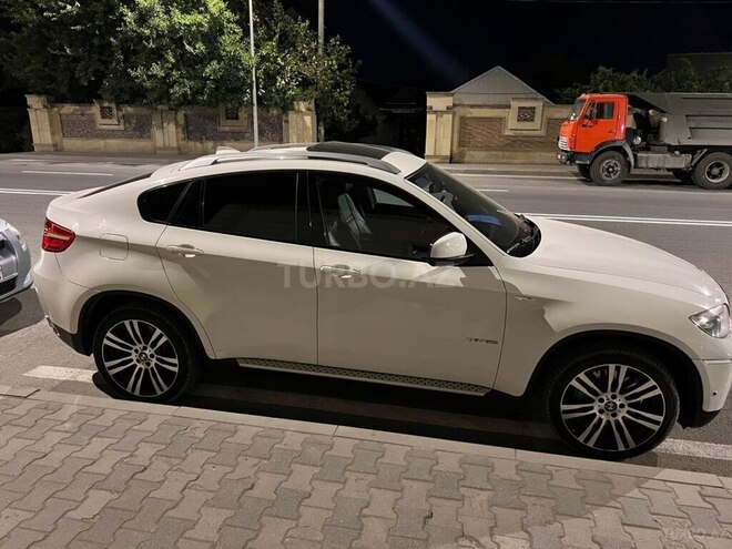 BMW M6 2012, 21,000 km - 4.4 l - Bakı