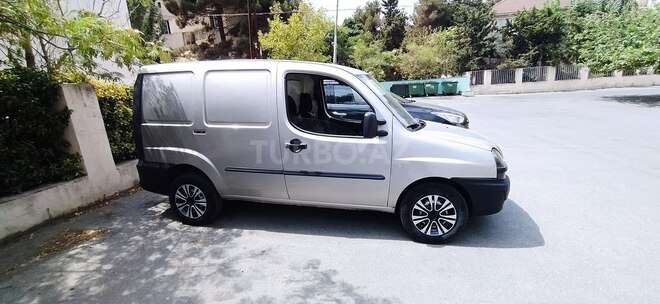 Fiat Doblo 2003, 235,000 km - 1.9 l - Bakı