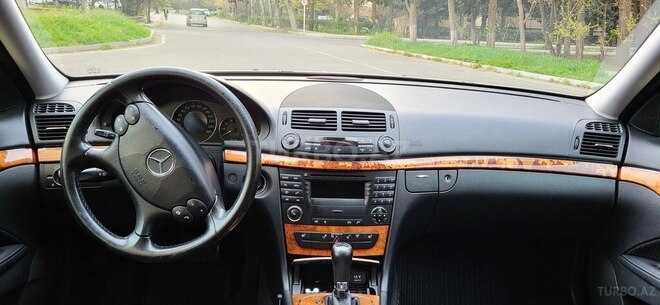 Mercedes E 200 2007, 233,000 km - 1.8 l - Bakı