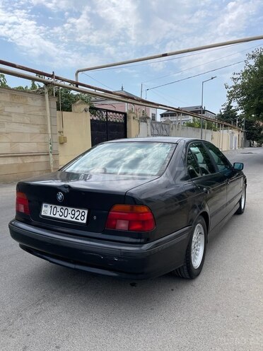 BMW 528 1996, 220,000 km - 2.8 l - Bakı