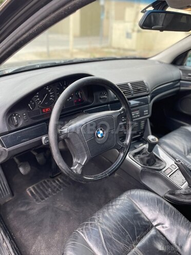 BMW 528 1996, 220,000 km - 2.8 l - Bakı