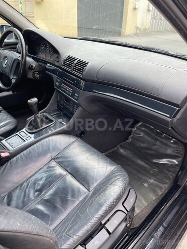 BMW 528 1996, 220,000 km - 2.8 l - Bakı
