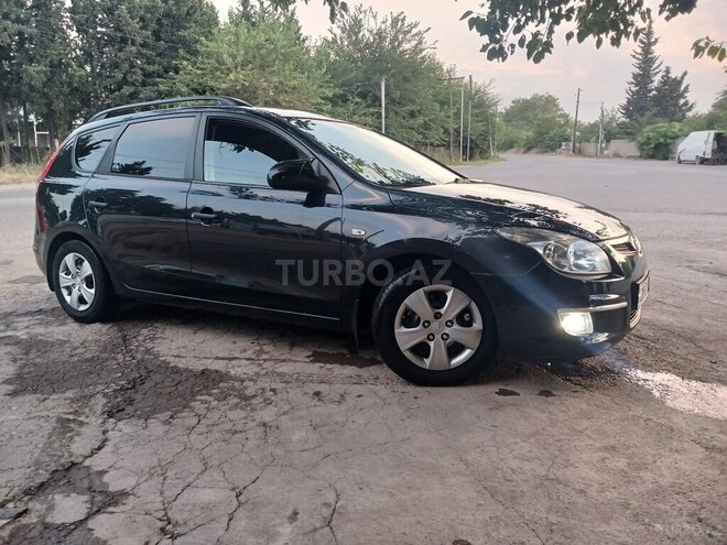 Hyundai i30 2009, 284,795 km - 1.4 л - Tovuz