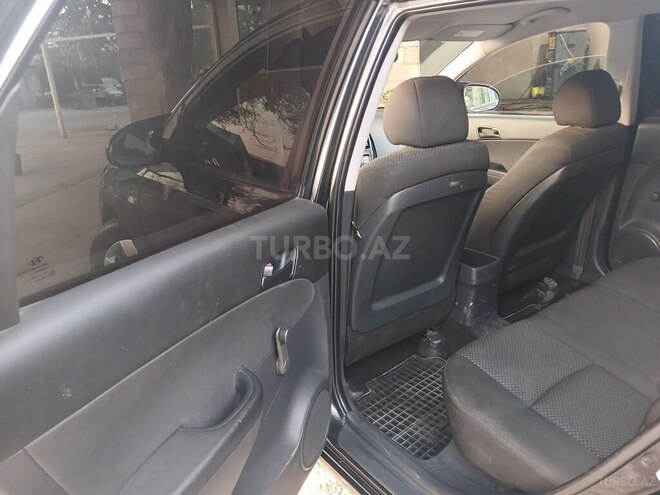 Hyundai i30 2009, 284,795 km - 1.4 л - Tovuz