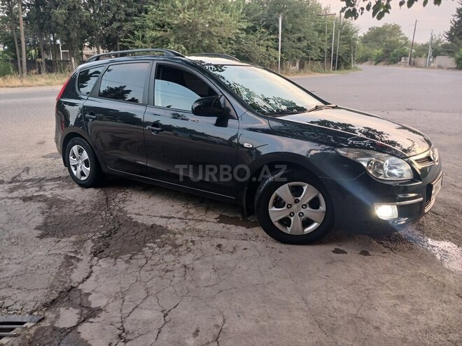 Hyundai i30 2009, 284,795 km - 1.4 л - Tovuz