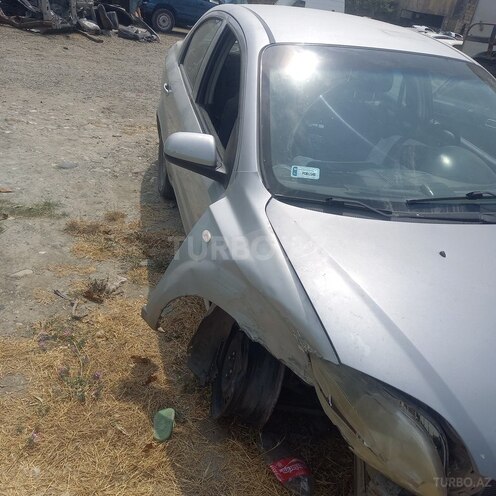 Chevrolet Aveo 2005, 250,000 km - 1.4 l - Quba