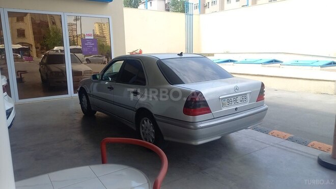 Mercedes C 200 1999, 250,000 km - 2.0 л - Bakı