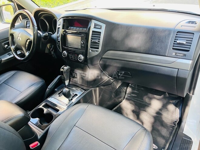 Mitsubishi Pajero 2017, 135,000 km - 3.0 l - Bakı