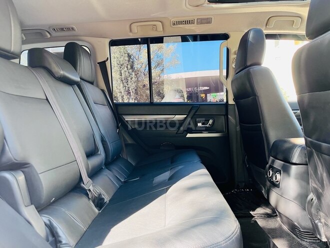 Mitsubishi Pajero 2017, 135,000 km - 3.0 l - Bakı