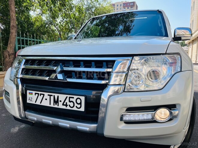 Mitsubishi Pajero 2017, 135,000 km - 3.0 l - Bakı