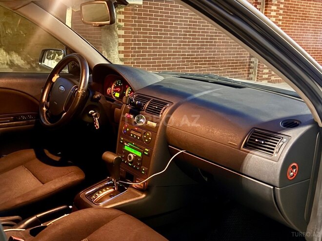 Ford Mondeo 2005, 150,000 km - 2.0 l - Bakı