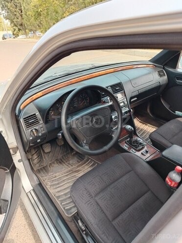 Mercedes C 200 1998, 268,000 km - 2.0 л - Gəncə