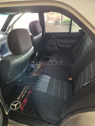 Mercedes 190 1991, 489,885 km - 2.0 l - Sabirabad