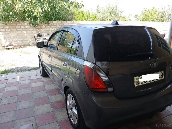 Kia Rio 2010, 196,000 km - 1.5 l - Gəncə