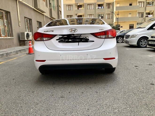 Hyundai Avante 2015, 140,000 km - 1.6 l - Bakı