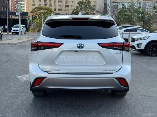 Toyota Highlander 2023, 37,800 km - 2.5 l - Bakı