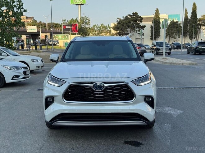Toyota Highlander 2023, 37,800 km - 2.5 l - Bakı