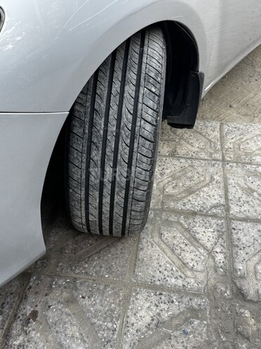 Toyota Corolla 2011, 173,000 km - 1.4 l - Bakı