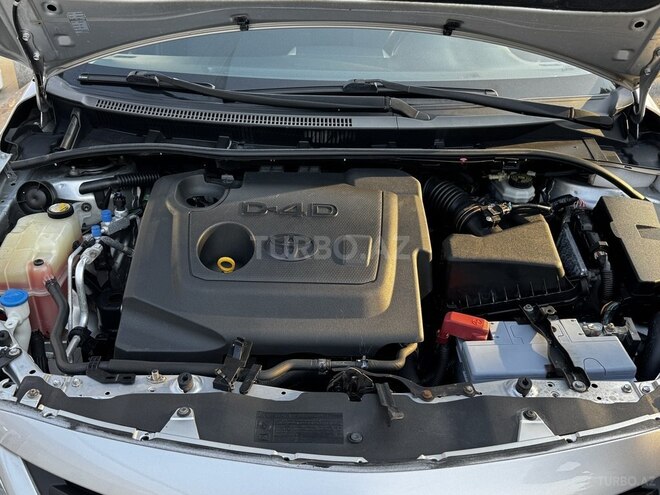 Toyota Corolla 2011, 173,000 km - 1.4 l - Bakı
