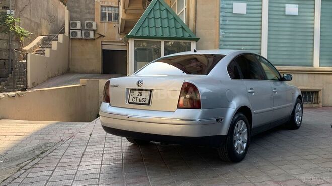 Volkswagen Passat 2002, 140,000 km - 1.8 l - Bakı