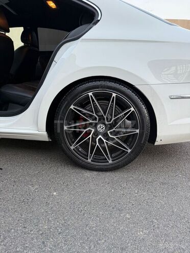 Volkswagen Passat CC 2010, 332,154 km - 2.0 л - Bakı