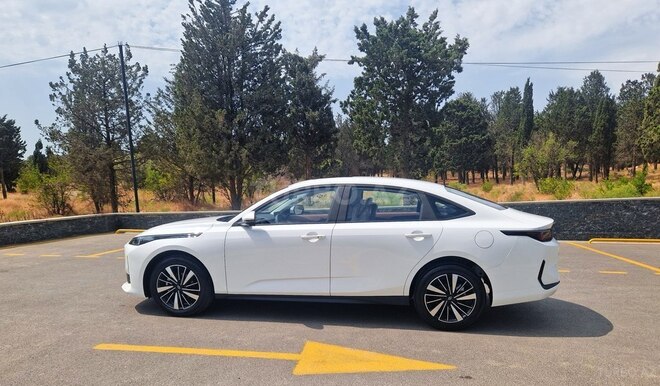 Changan Qiyuan A05 2024, 0 km - 1.5 л - Bakı