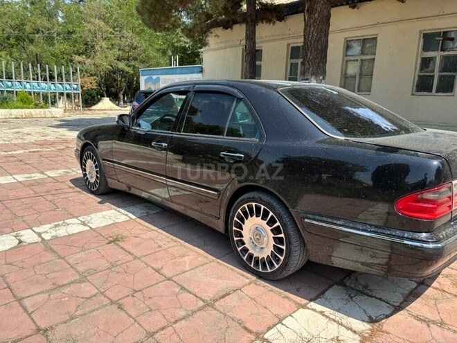 Mercedes E 240 2000, 250,000 km - 2.4 l - Gəncə