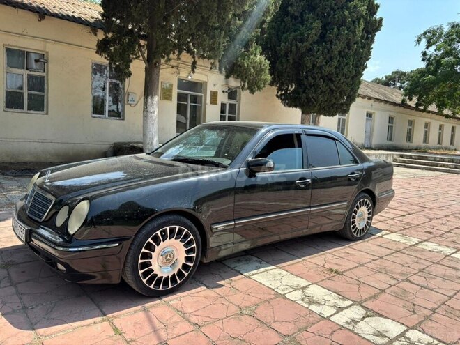 Mercedes E 240 2000, 250,000 km - 2.4 l - Gəncə