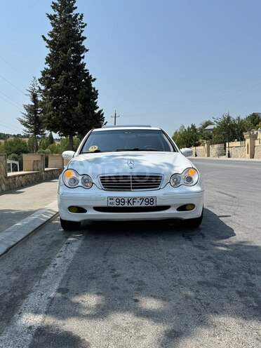 Mercedes C 240 2003, 250,636 km - 2.6 l - Şamaxı