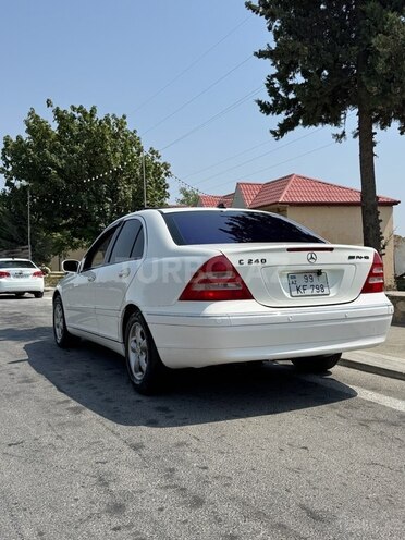 Mercedes C 240 2003, 250,636 km - 2.6 l - Şamaxı