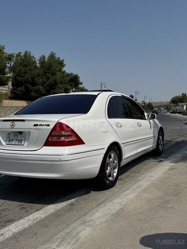 Mercedes C 240 2003, 250,636 km - 2.6 l - Şamaxı