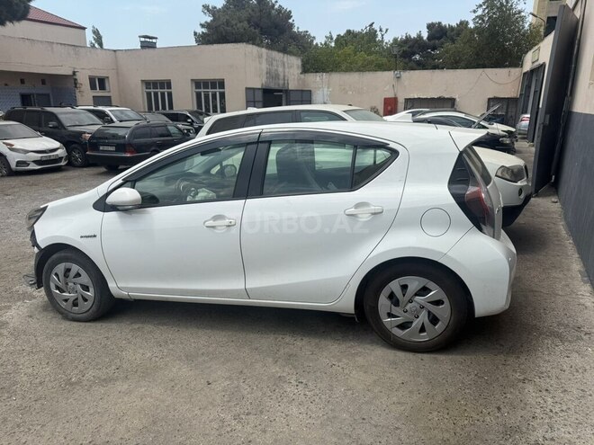 Toyota Aqua 2019, 124,000 km - 1.5 л - Bakı