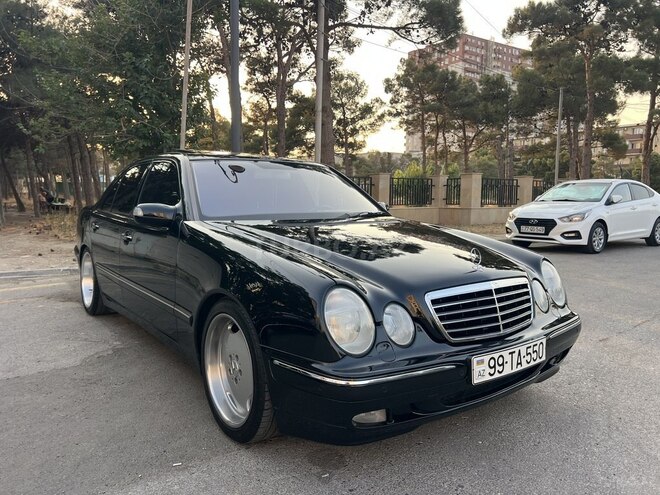 Mercedes E 320 2000, 270,000 km - 3.2 л - Bakı