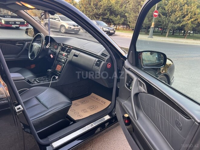 Mercedes E 320 2000, 270,000 km - 3.2 л - Bakı