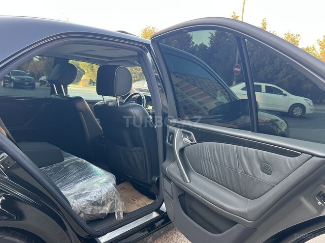 Mercedes E 320 2000, 270,000 km - 3.2 л - Bakı