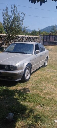 BMW 525 1988, 958,404 km - 2.5 l - Balakən